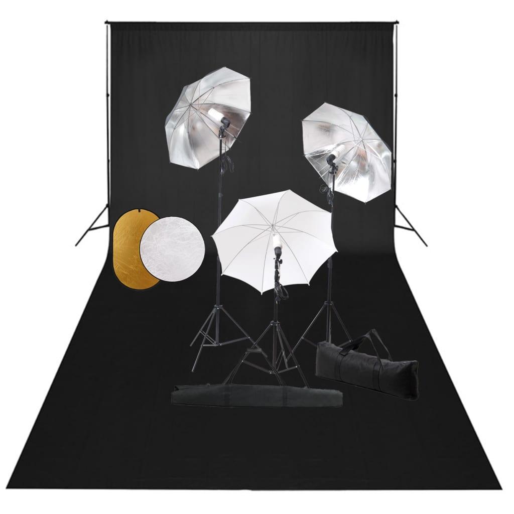 Fotostudieudstyr med lamper, paraplyer, baggrund og reflektor