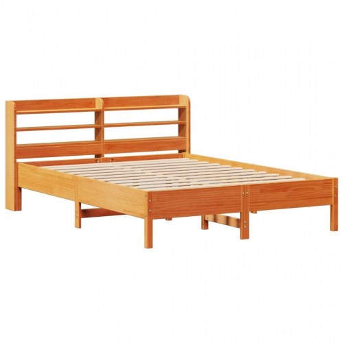 Sengeramme 140x190 cm i massivt fyrretræ - gyldenbrun med hovedgærde og hylder
