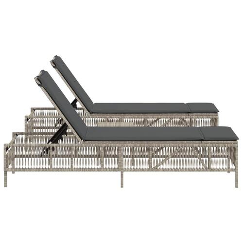 Liggestole 2 stk. med bord polyrattan lysegrå
