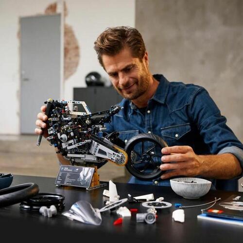 Konstruktionsspil Lego 42130 Blå Hvid Sort Rød