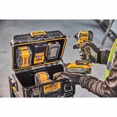 Batterioplader Dewalt DWST83471