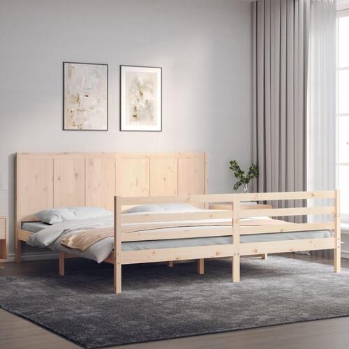Sengeramme med sengegavl 200x200 cm massivt træ