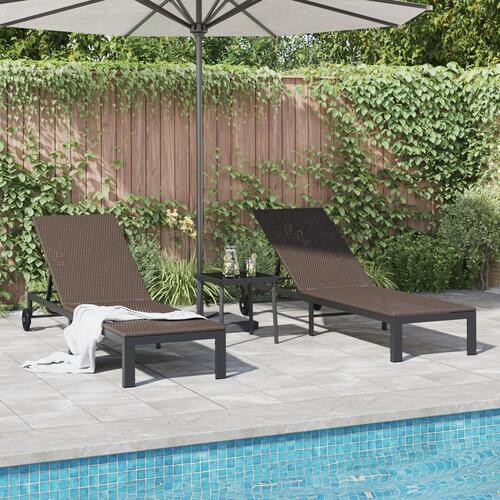 Solsenge 2 stk med hjul og bord Brun Poly Rattan