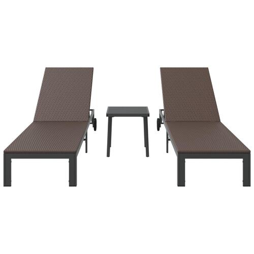 Solsenge 2 stk med hjul og bord Brun Poly Rattan