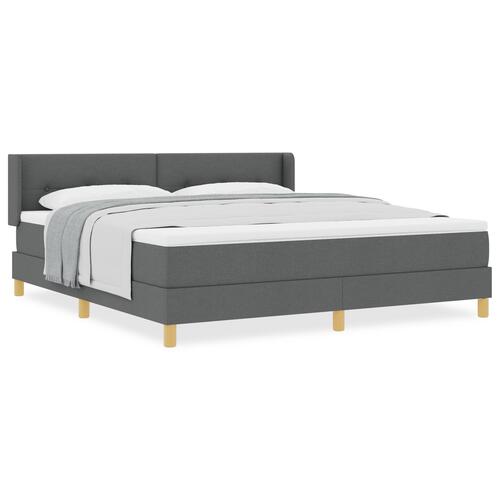 Box Spring Seng med Madras Mørk Grå 180x200 cm Stof&& Hovedgavl Knappet Tuftet Mørk Grå 180 cm Stof
