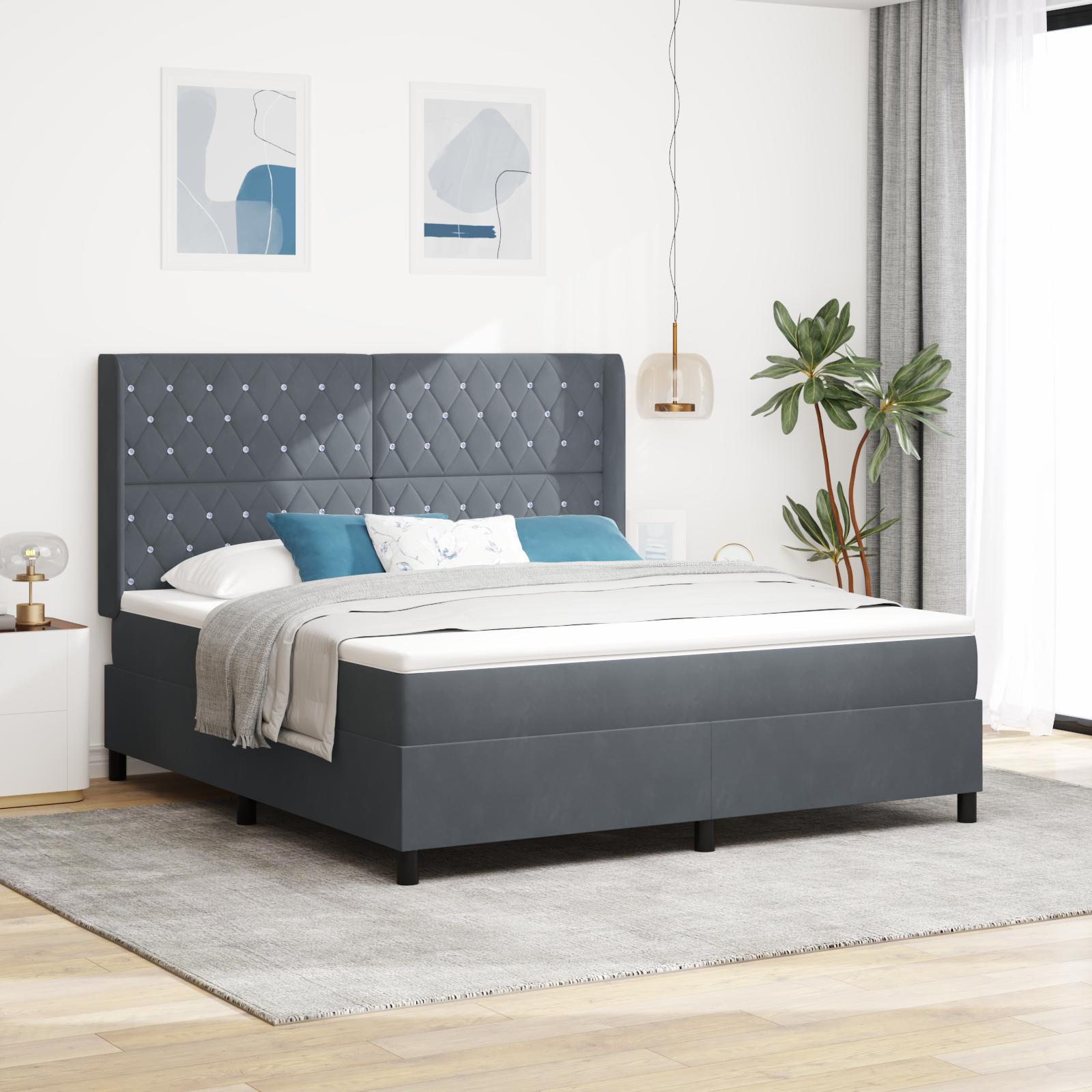 Boxspring Seng med Madras & LED Mørkegrå 180x200 cm Fløjl