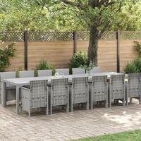 13 Delt Have Spisesæt med Puder Lysegrå Poly Rattan&& Have Bord Lysegrå 200x100x73 cm Poly Rattan&& Have Bord Lysegrå 150x100x73 cm Poly Rattan&& Have Stole med Puder 4 stk Lysegrå Poly Rattan