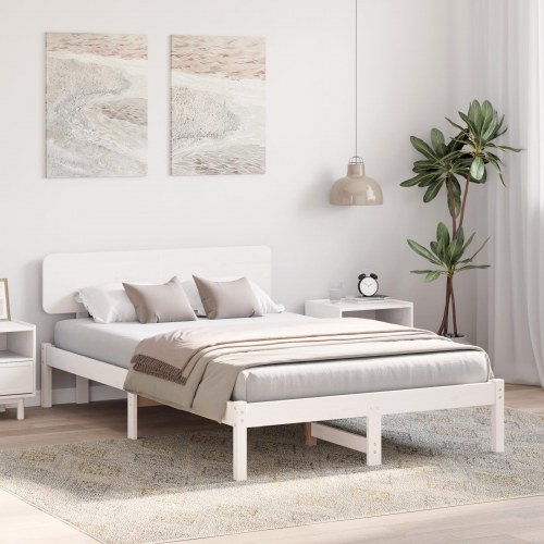 Sengestel med hovedgærde 135 x 190 cm i massiv fyrretræ - hvid