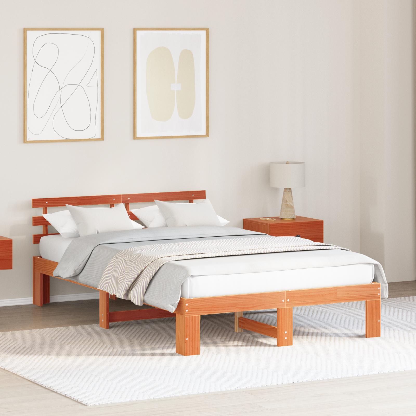 Sengestel med hovedgærde Brun 140 x 190 cm Massivt fyrretræ