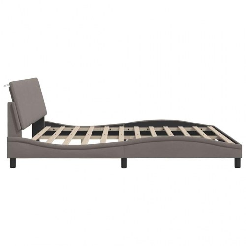 Sengeramme Hanko 200 x 200 cm uden madras