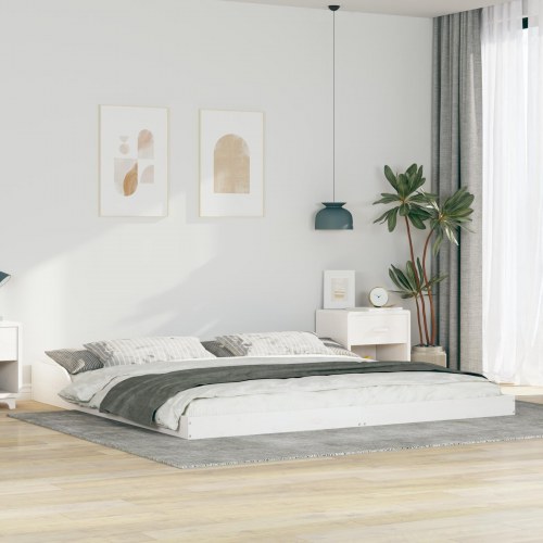 Sengestel i hvidt massivt fyrretræ 200 x 200 cm