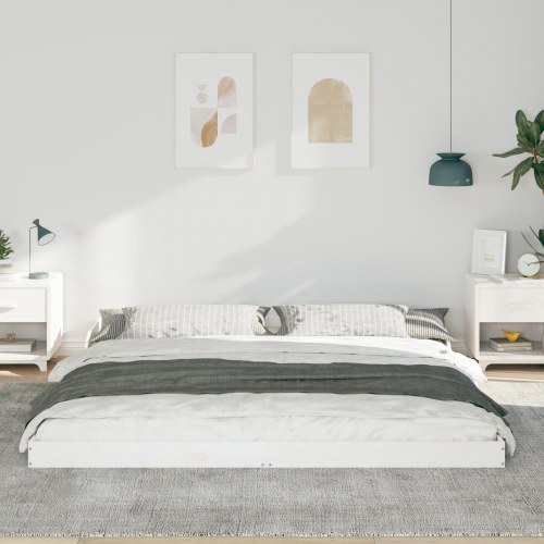 Sengestel i hvidt massivt fyrretræ 200 x 200 cm