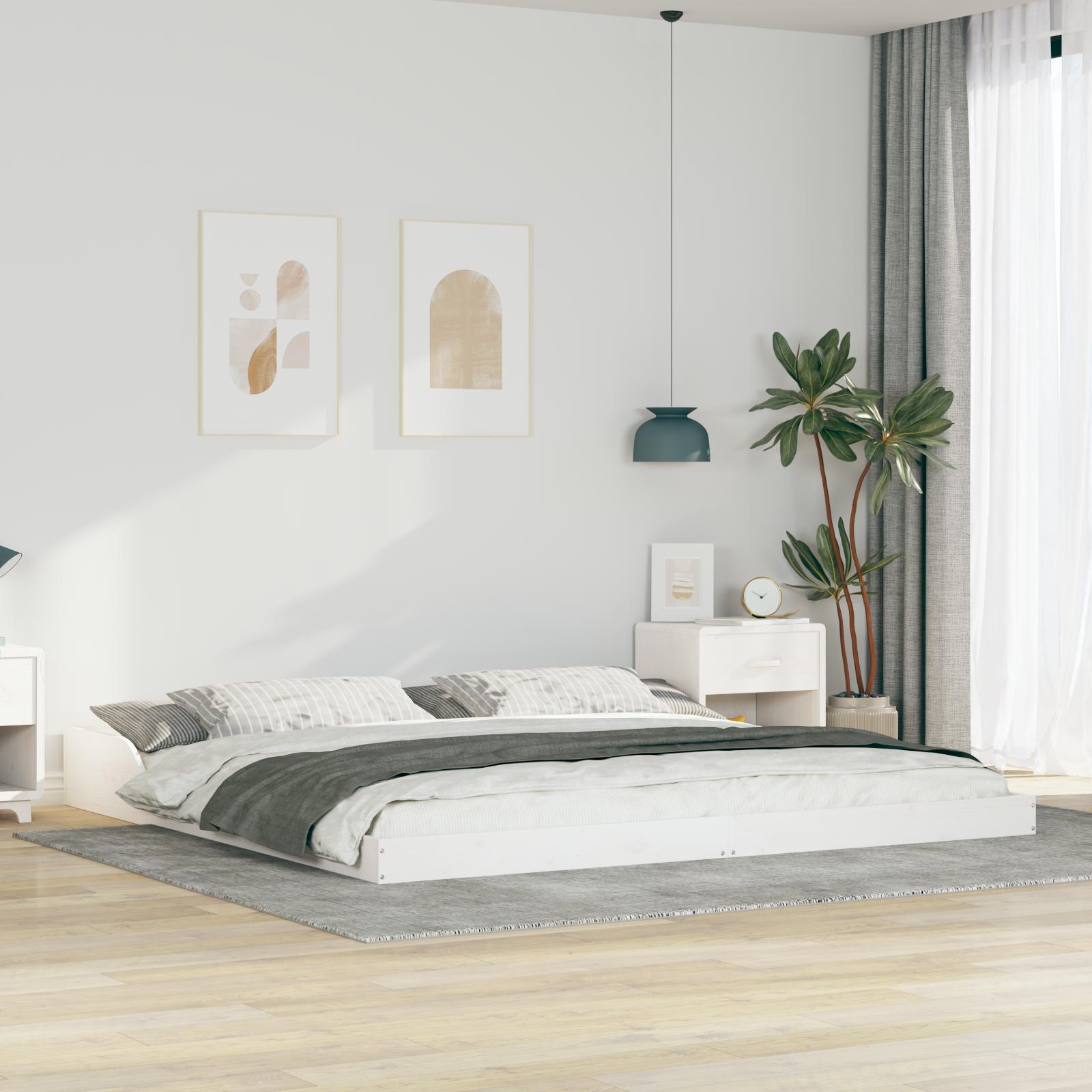 Sengestel i hvid fyrretræ - platform 200 × 210 cm