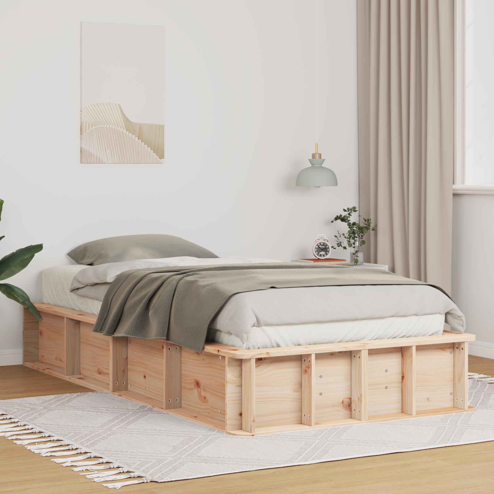 Sengestel i brun massiv fyrretræ - 90 x 200 cm platform seng