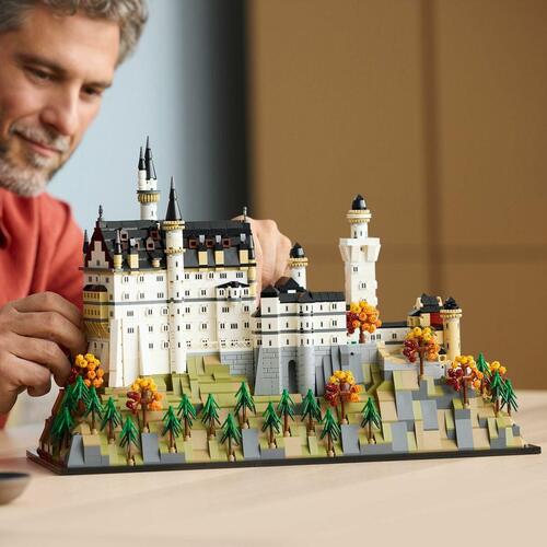 LEGO Architecture Neuschwanstein Slot 21063 byggesæt (3455 dele)