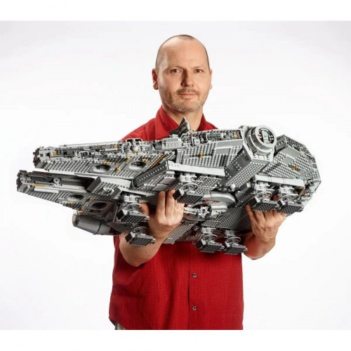 Lego Star Wars 75192 Millennium Falcon byggesæt - 7.541 dele, grå