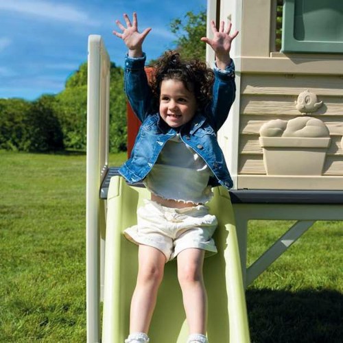 Smoby legehus på stolper med rutsjebane - udendørs legehus til børn 2+