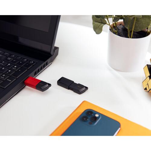 USB stik Kingston DataTraveler Exodia M 128 GB USB 3.2 Gen 1 – sort/rød