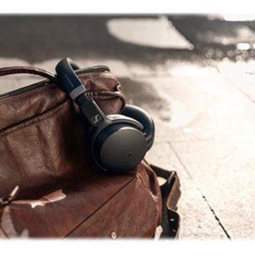 Trådløse høretelefoner Sennheiser HD 450BT – sort