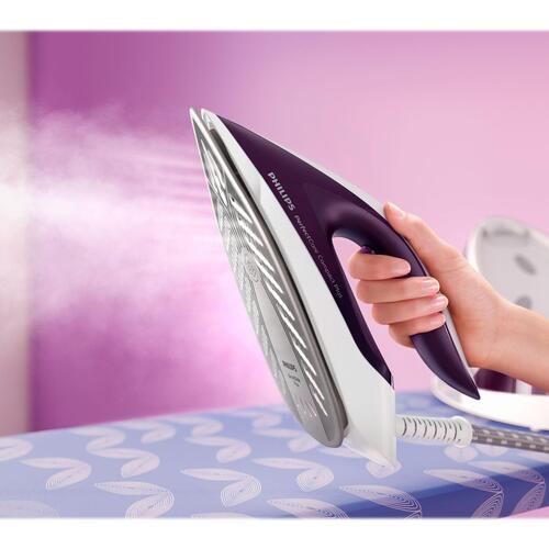 Dampstation strygejern Philips PerfectCare Compact GC7933, 2.400 W – lilla/hvid