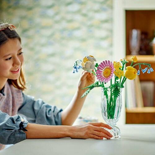 LEGO bygge­sæt - Botanicals Petite Sunny Bouquet (9+)