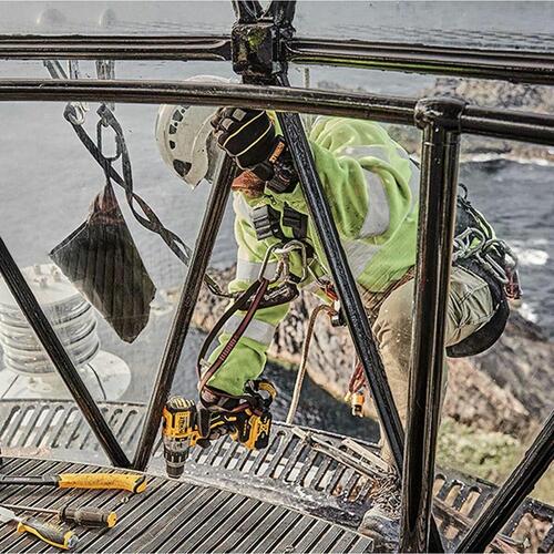 Boremaskine/skruemaskine Dewalt DCD996P2 18 V 5,0 Ah - 820 W