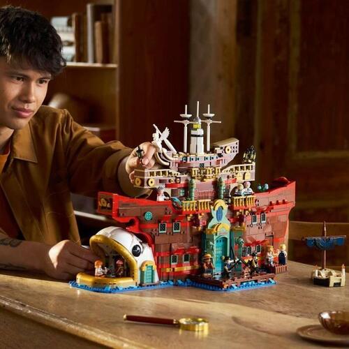LEGO bygge­set - One Piece Baratie (voksne 18+)