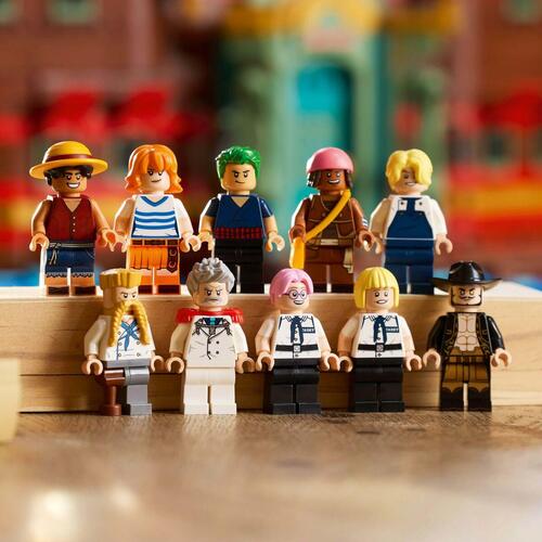 LEGO bygge­set - One Piece Baratie (voksne 18+)