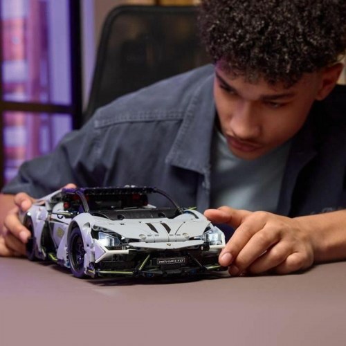 LEGO Technic Lamborghini Revuelto 42214 byggesæt (1135 dele)