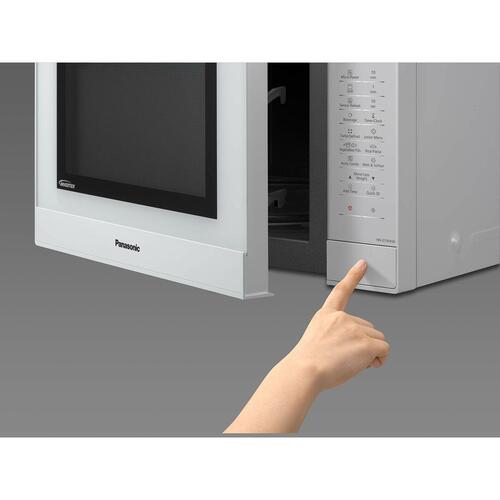 Mikroovn Panasonic NN-GT45KW hvid - 31 l med grill (1000 W) (OUTLET B)