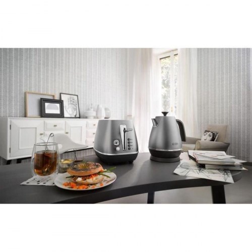 Elkedel DeLonghi KBI2001.S 1,7 l - 2000 W - sølv/krom
