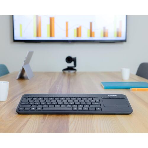 Trådløst tastatur Logitech K400 Plus med touchpad – US International, sort