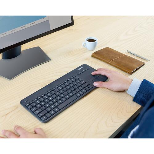 Trådløst tastatur Logitech K400 Plus med touchpad – US International, sort