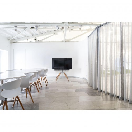 TV-stand One For All Tripod Quadpod – universel gulvholder 32–70"