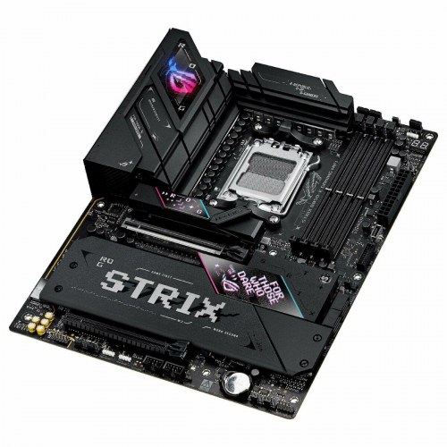 Bundkort Asus ROG Strix ATX til AMD AM5 (DDR5, Wi‑Fi 7)