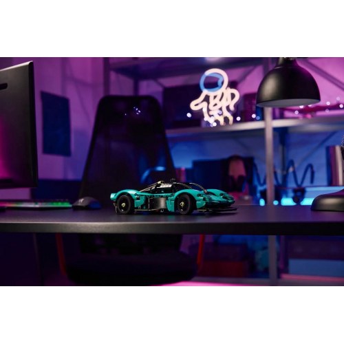 LEGO Technic Aston Martin Valkyrie (42208) byggesæt – 707 dele