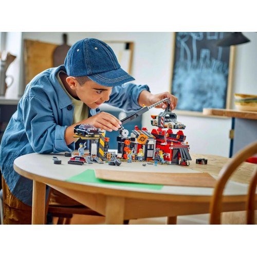 LEGO City Skrotplads med biler 60472