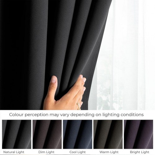 Mørklægningsgardin blackout 140×245 cm – sort, sølvøskner – AmeliaHome