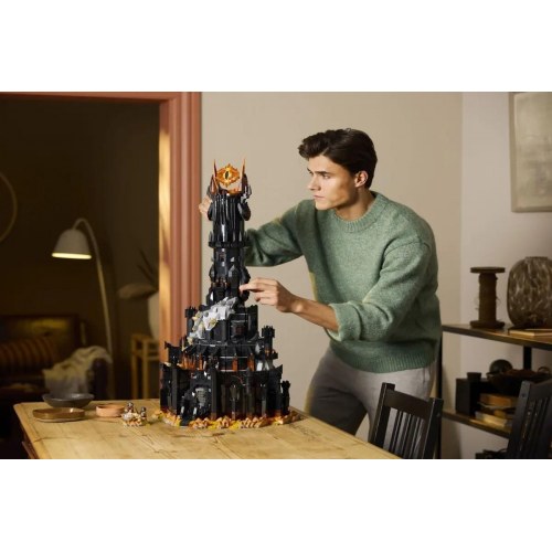 LEGO byggeri ICONS 10333 Ringenes Herre: Barad-dûr