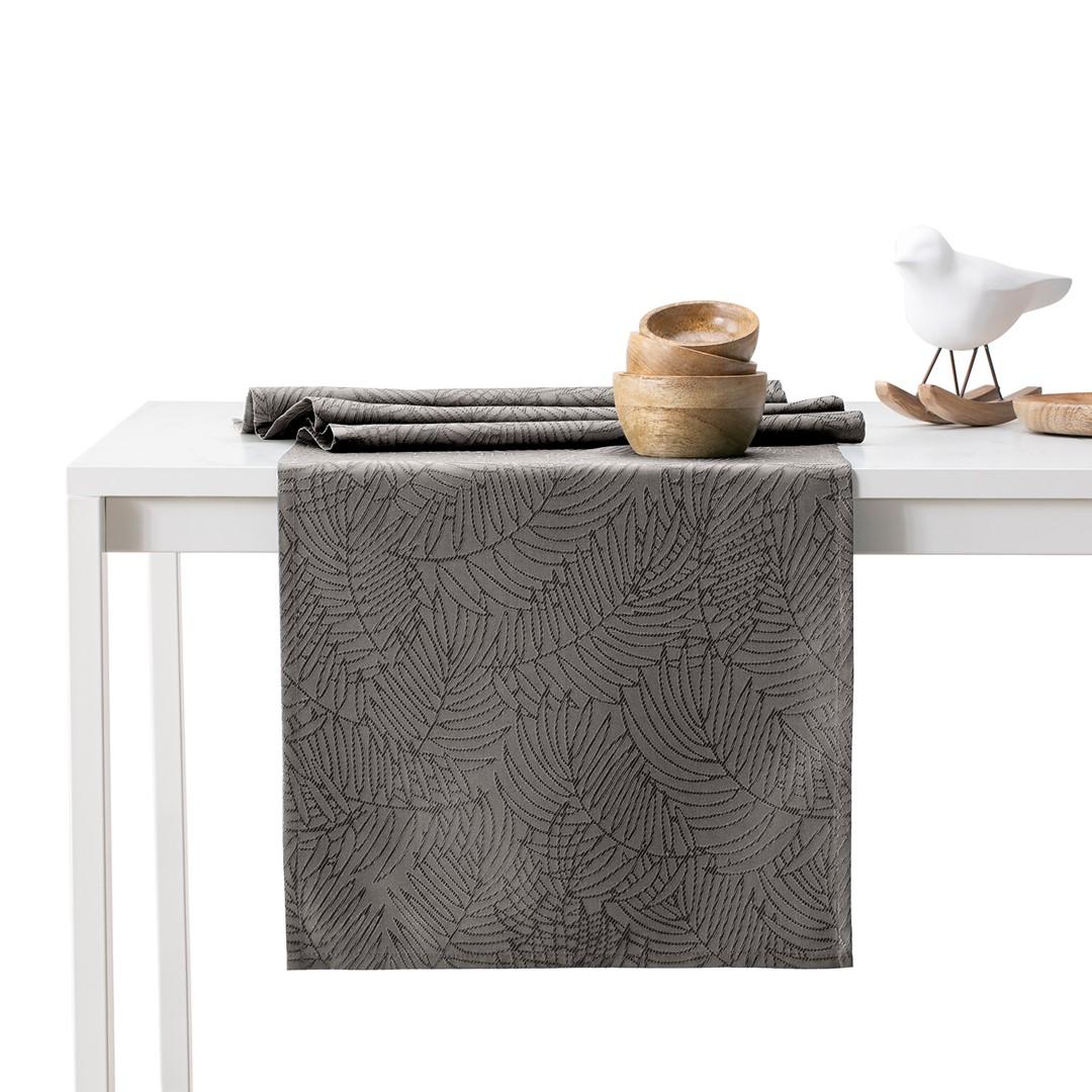 Dug AmeliaHome Gaia brun, præget plantemønster - 115×180 cm + bordløber 35×180 cm