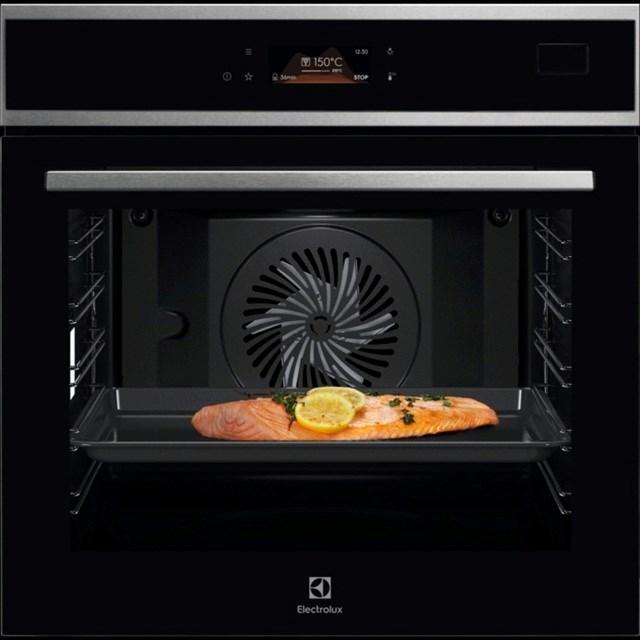 Indbygningsovn Electrolux EOB8S38X, 70 l, sort/rustfrit stål