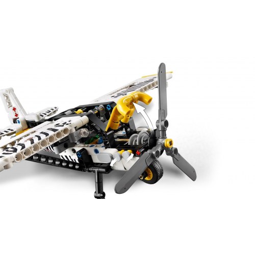 LEGO Technic 42198 Bushfly – transportfly til byg & leg