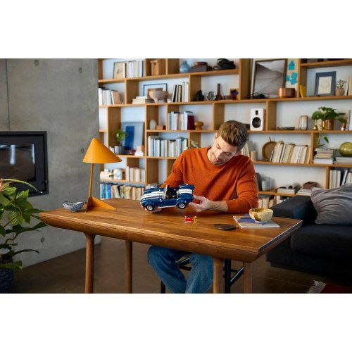 LEGO byggeri – LEGO Icons Shelby Cobra 427 S/C (10357)