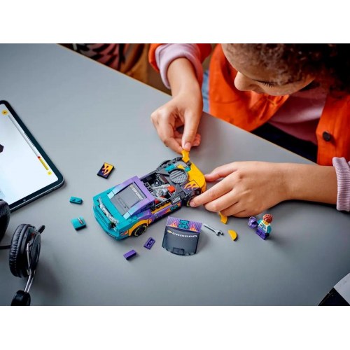 LEGO Speed Champions NASCAR Next Gen Chevrolet Camaro ZL1 (76935)