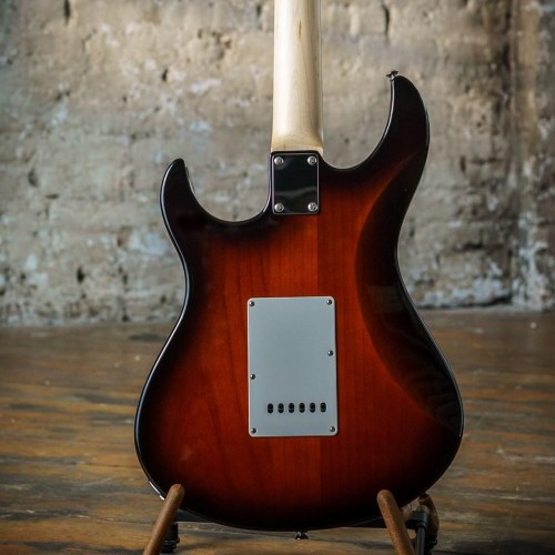 Elguitar Yamaha Pacifica 112J BL MKII - sort