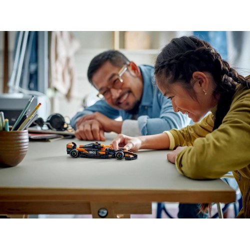 LEGO Speed Champions McLaren F1 Team MCL38 racerbil (77251)