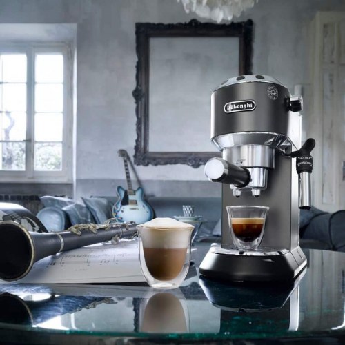 Espressomaskine De’Longhi Dedica Style EC685.BK – semi-automatisk, 1,1 l