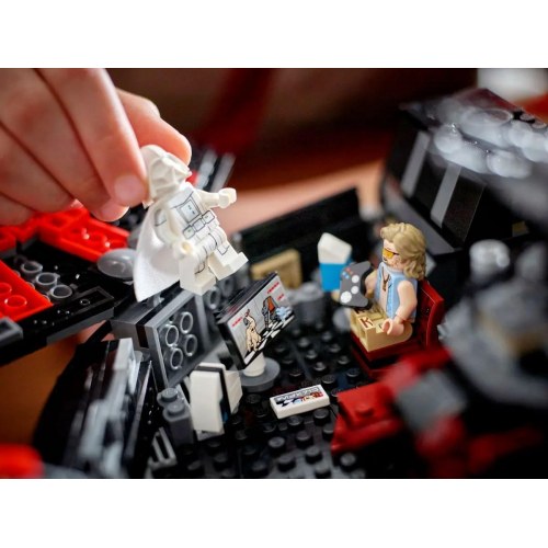 LEGO Star Wars 75389 The Dark Falcon byggesæt (10+)