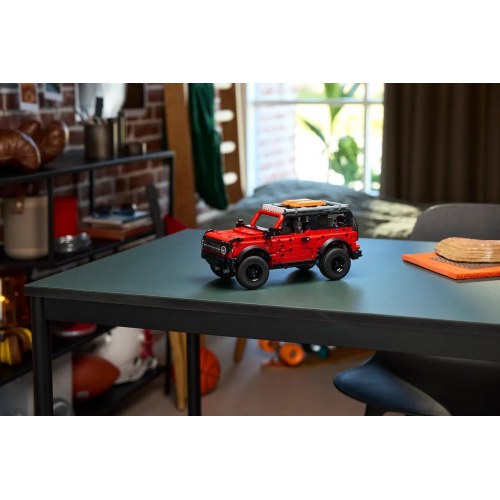 LEGO Technic Ford Bronco SUV (42213) byggesæt – 943 dele