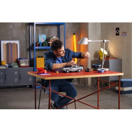 LEGO ICONS Tidsmaskinen fra Tilbage til Fremtiden (10300)